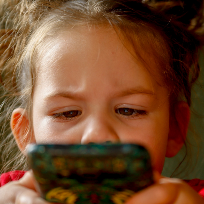 enfants ecrans dangers